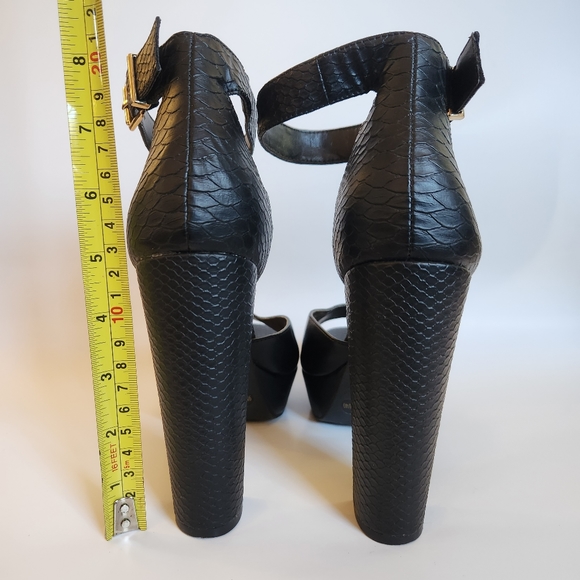 Jessica Simpson Black 5" Heels size 9M - Picture 2 of 10